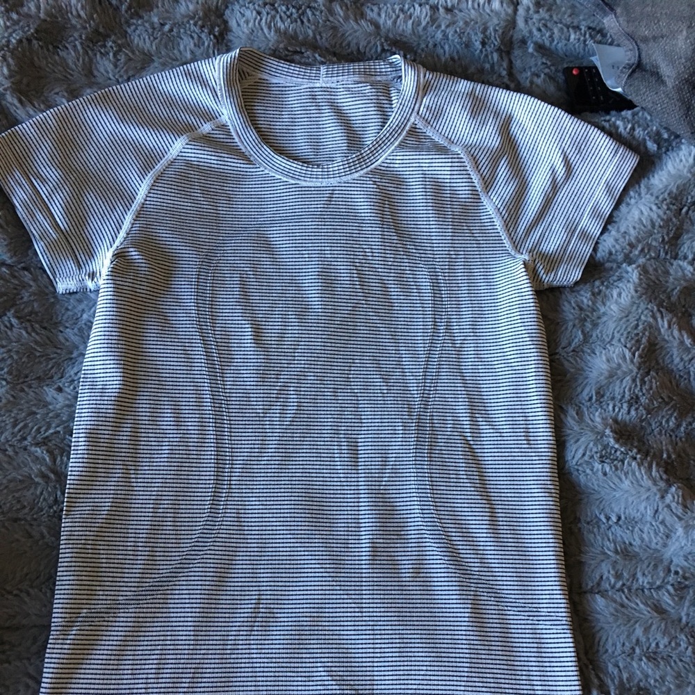 Lululemon Swiftly Tech short Sleeve Crew